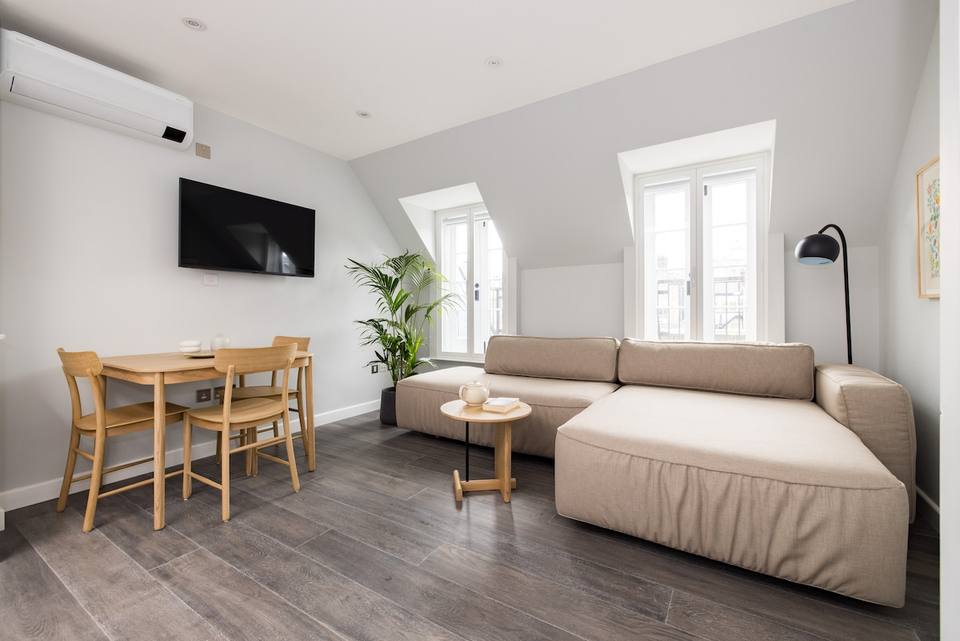 Moderno Dúplex de Diseño en el Corazón de Londres