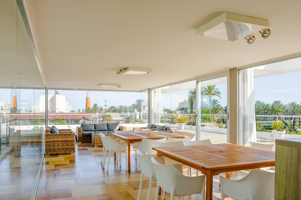 Modern Apartment Steps from the Port