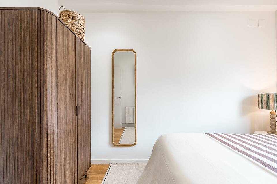 Moderno departamento con balcón en Horta Guinardó