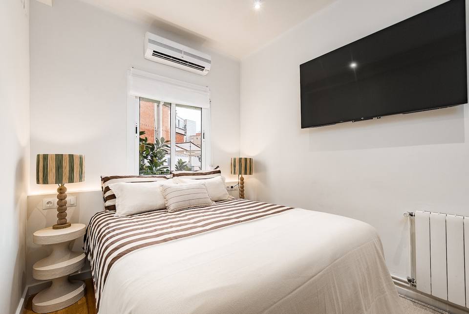 Moderno departamento con balcón en Horta Guinardó
