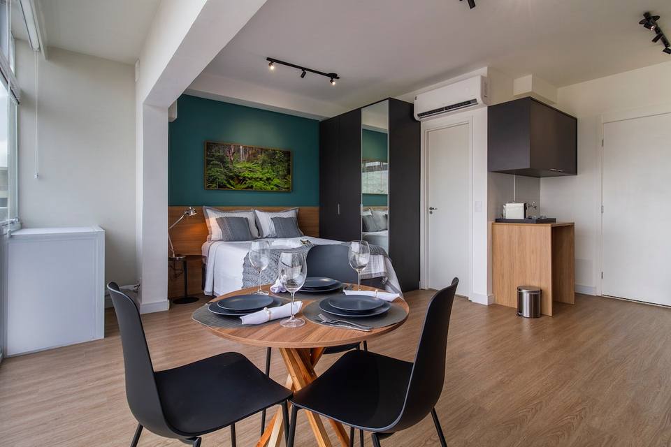 Silencioso estudio con vistas en Vila Olímpia